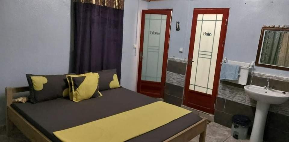 Auberge Bouloulou Boueni Екстериор снимка